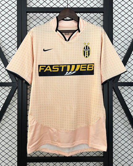 Juventus 2003/04 Away Shirt