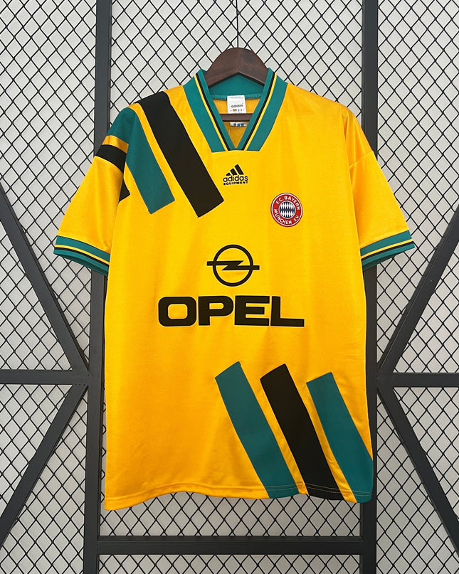 Bayern 1993/95 Away Shirt