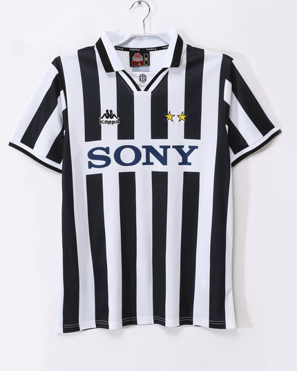 Juventus 1995/97 Home Shirt