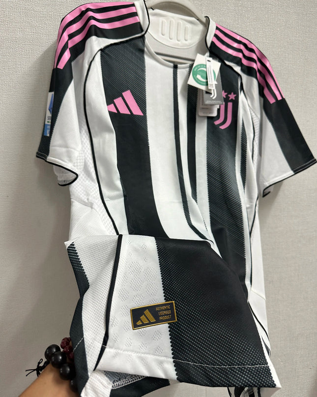 Juventus 25/26 Home Player Shirt