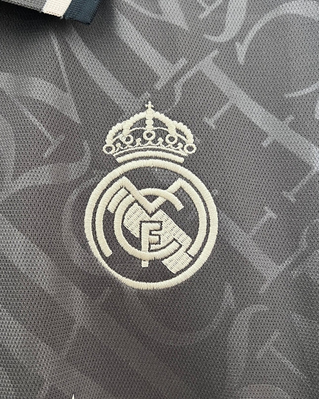 Camiseta especial tercera equipación del Real Madrid 24/25
