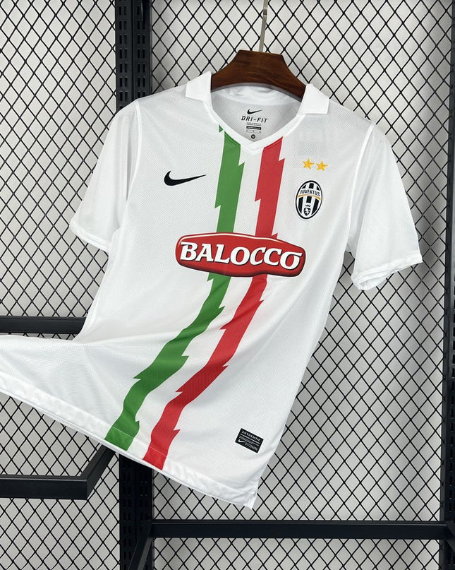Juventus 2010/11 Away Shirt