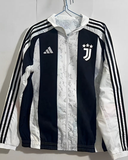 Juventus Reversible Windbreaker (Pink)