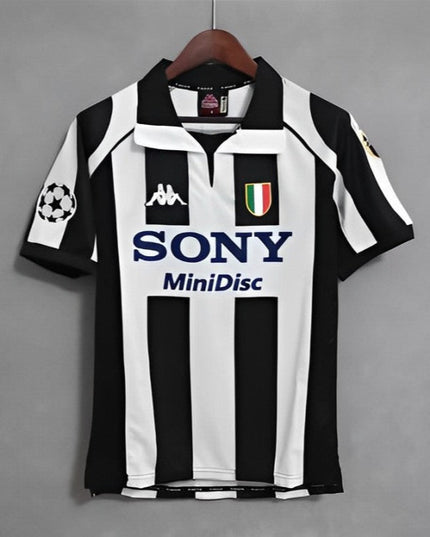 Juventus 1997/98 Home Shirt