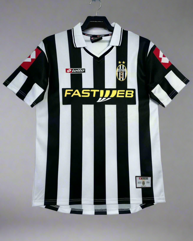 Juventus 2001/02 Home Shirt