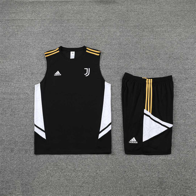 Juventus Training Vest (Black)