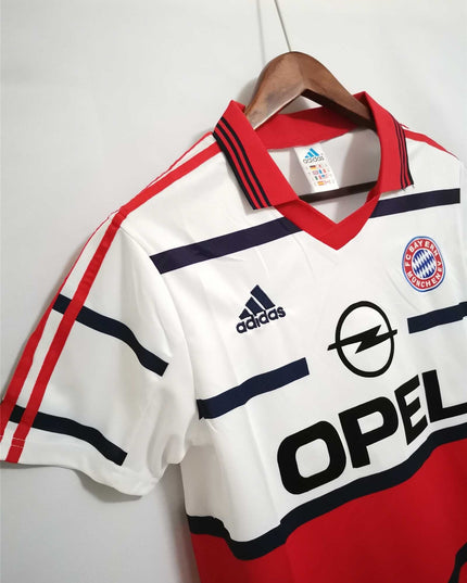 Bayern 1998/00 Away Shirt