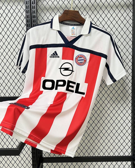 Bayern 2001/02 Away Shirt
