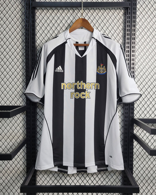 Newcastle United 2004/06 Home Shirt