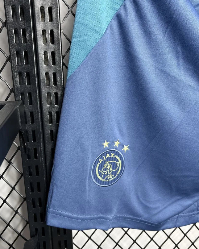 Pantalones cortos de visitante del Ajax 24/25