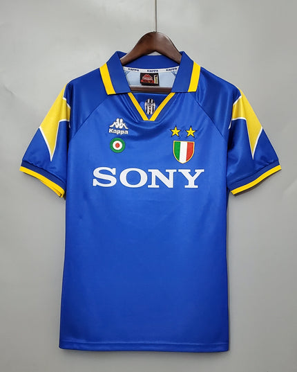 Juventus 1995/96 Away Shirt