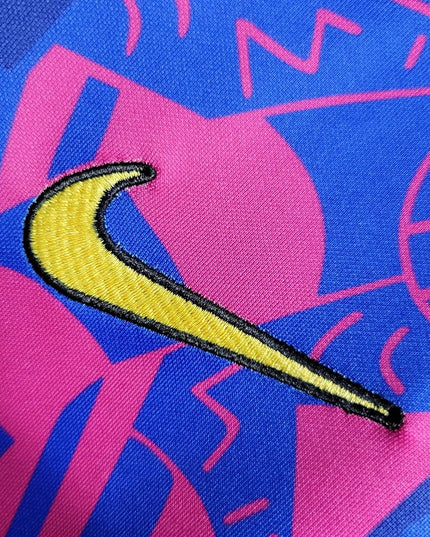 Camiseta especial tercera equipación del Barça 21/22