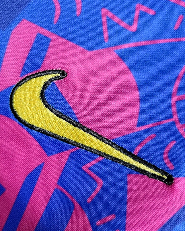 Camiseta especial tercera equipación del Barça 21/22