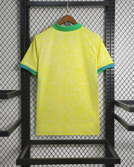 Camiseta local de Brasil 24/25