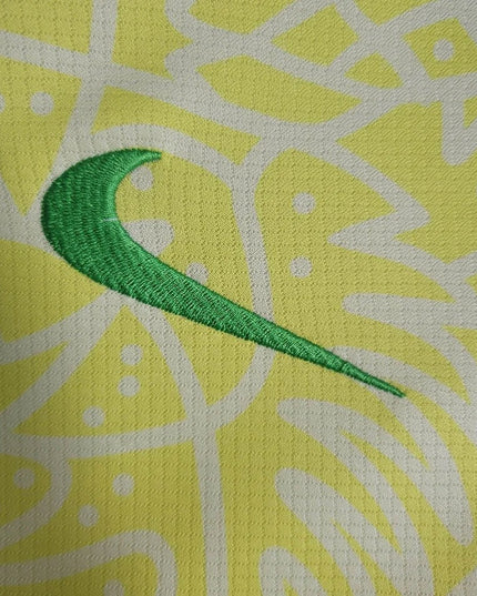 Camiseta local de Brasil 24/25