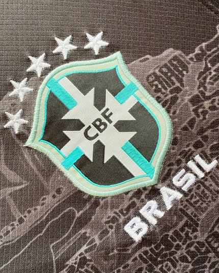 Camiseta especial "Noche de la Jungla" de Brasil 25/26