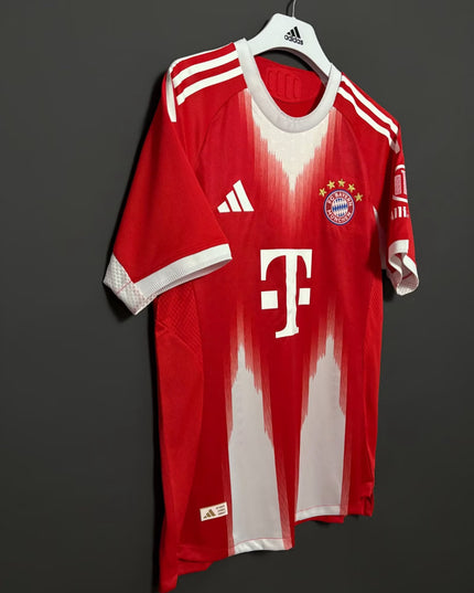 Bayern Munich 25/26 Home Player Shirt