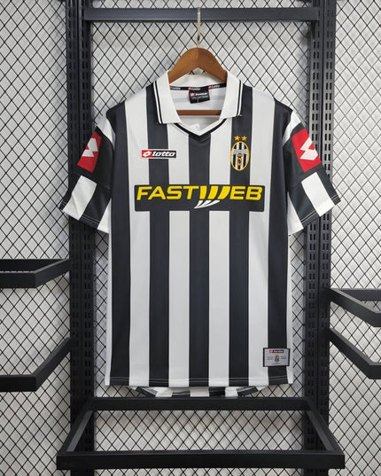 Juventus 01/02 Home Shirt