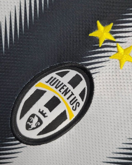 Juventus 10/11 Home Shirt