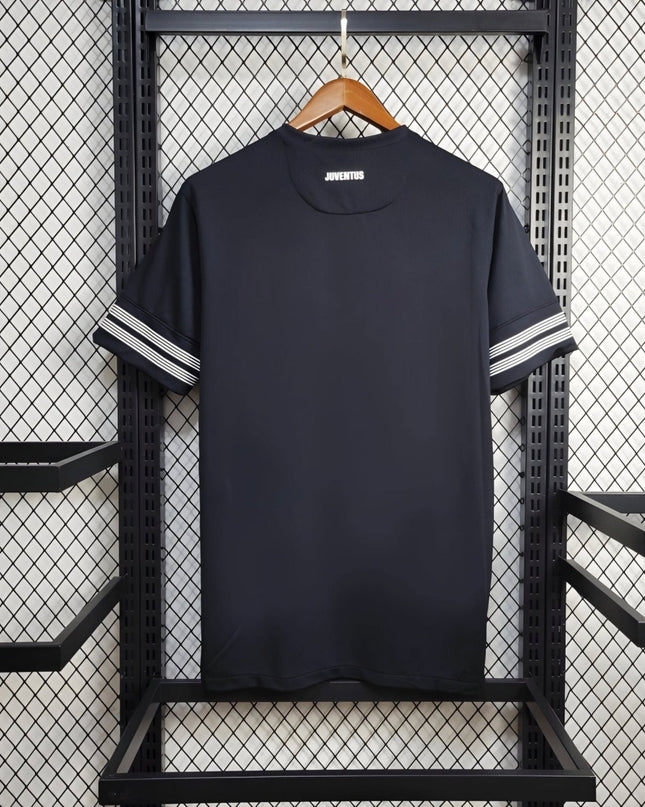 Juventus 12/13 Away Shirt