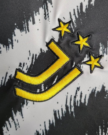Juventus 23/24 Home Shirt