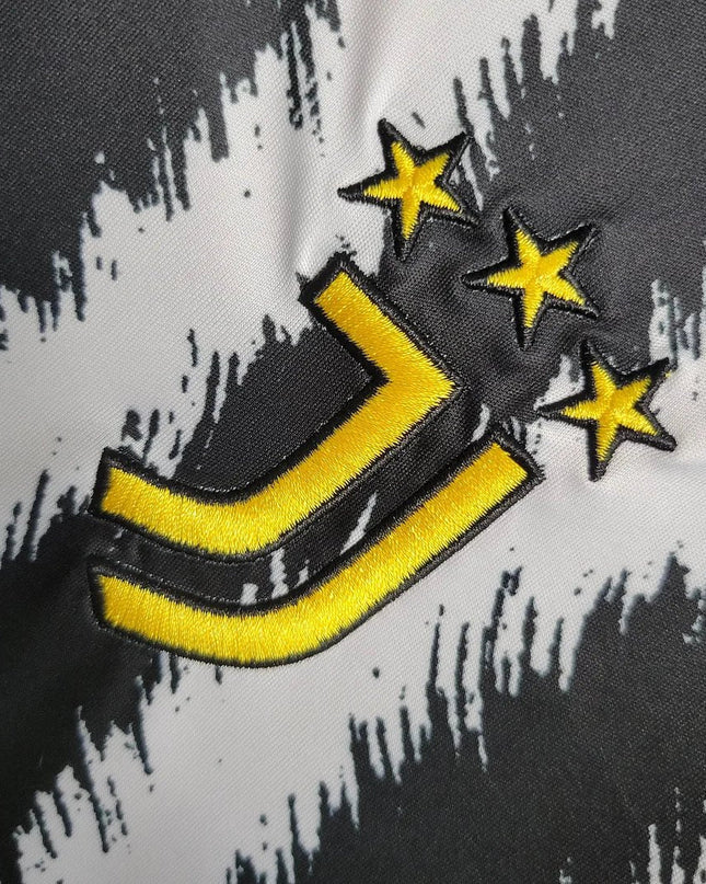 Juventus 23/24 Home Shirt