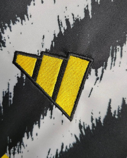 Juventus 23/24 Home Shirt