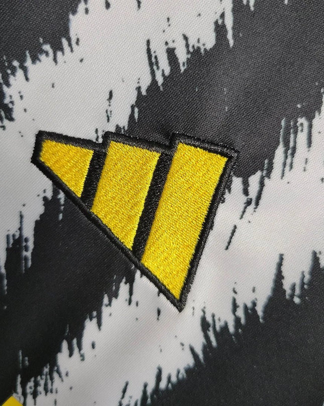 Juventus 23/24 Home Shirt