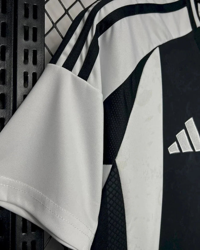 Juventus 24/25 Home Shirt