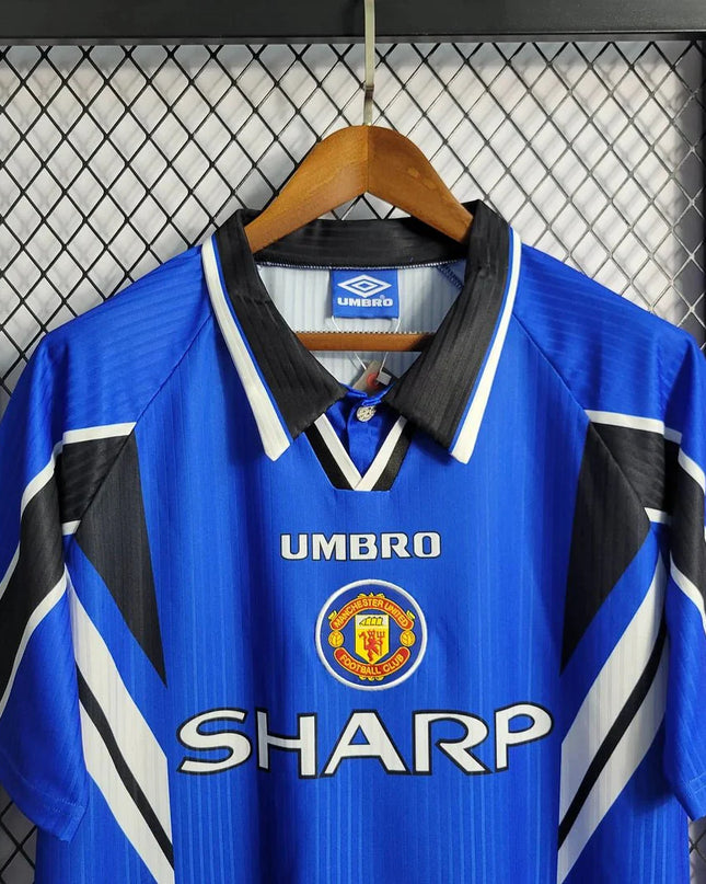 Camiseta de visitante del Manchester United 96/97