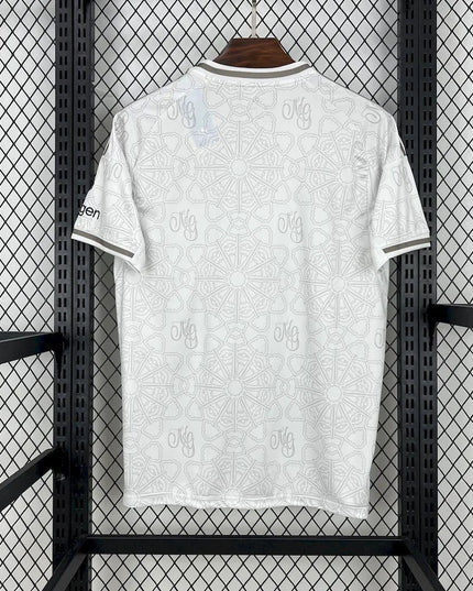 Nottingham 2025 Away Shirt