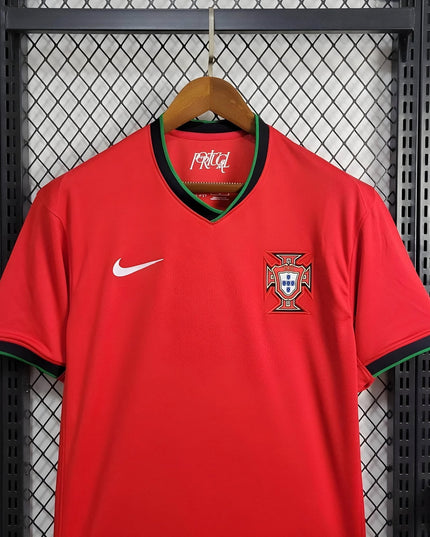 Camiseta local de Portugal 24/25