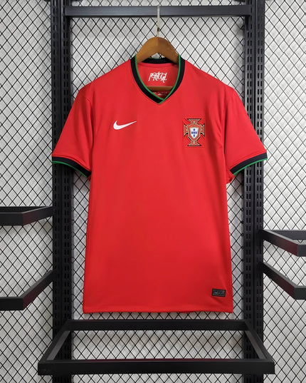 Camiseta local de Portugal 24/25