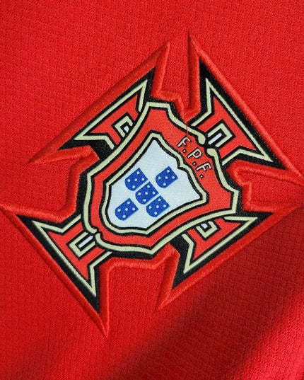 Camiseta local de Portugal 24/25