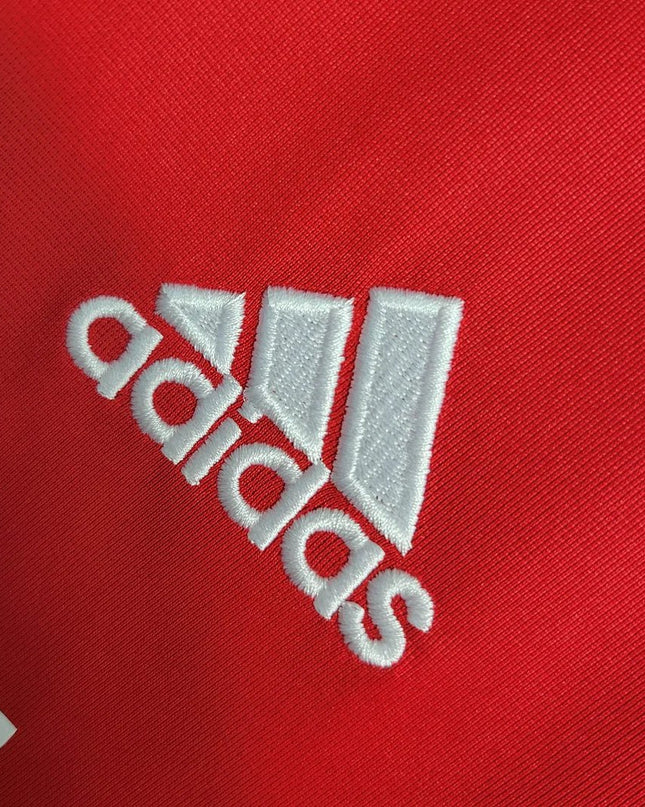 Camiseta especial tercera equipación del Real Madrid 11/12