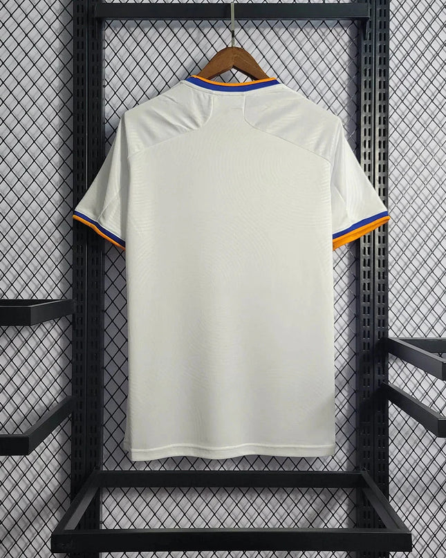 Camiseta local del Real Madrid 21/22