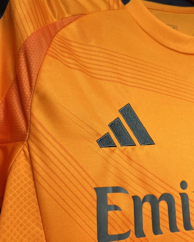 Camiseta de visitante del Real Madrid 24/25