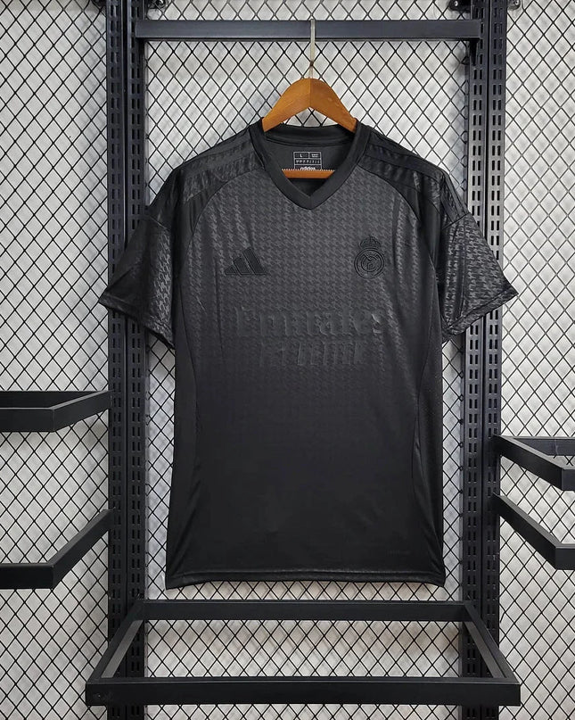 Camiseta negra especial del Real Madrid 24/25