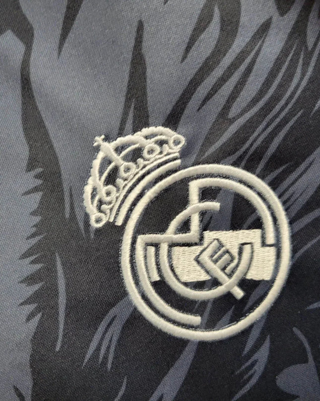 Camiseta especial Dragon Fury del Real Madrid 24/25