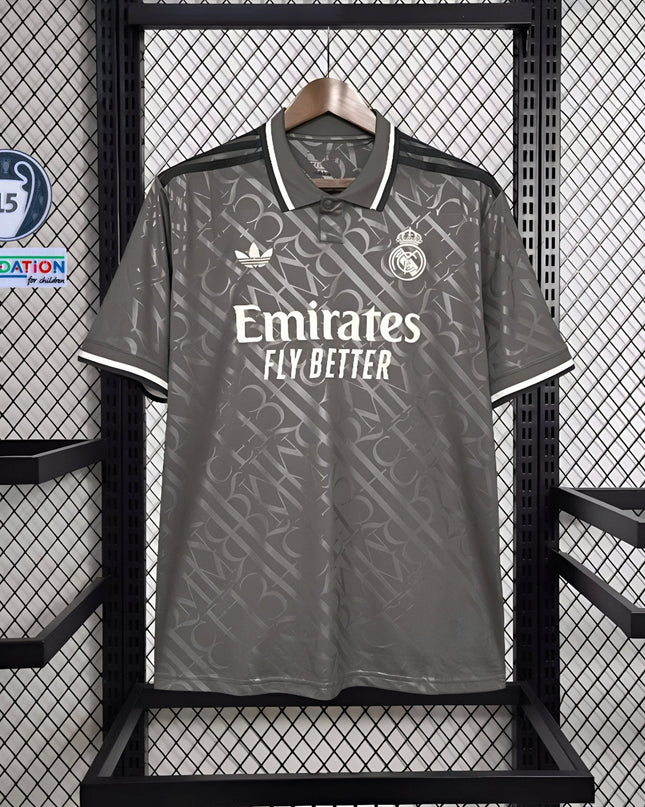 Camiseta especial tercera equipación del Real Madrid 24/25