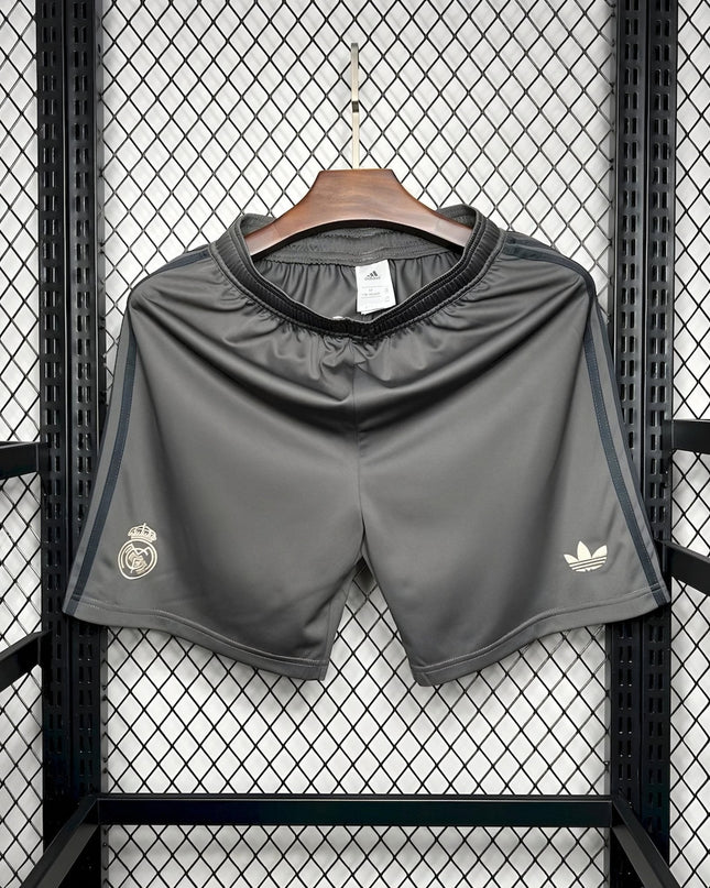 Pantalones cortos especiales de la tercera equipación del Real Madrid 24/25